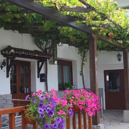 Atxispe Etxea * Laukiz